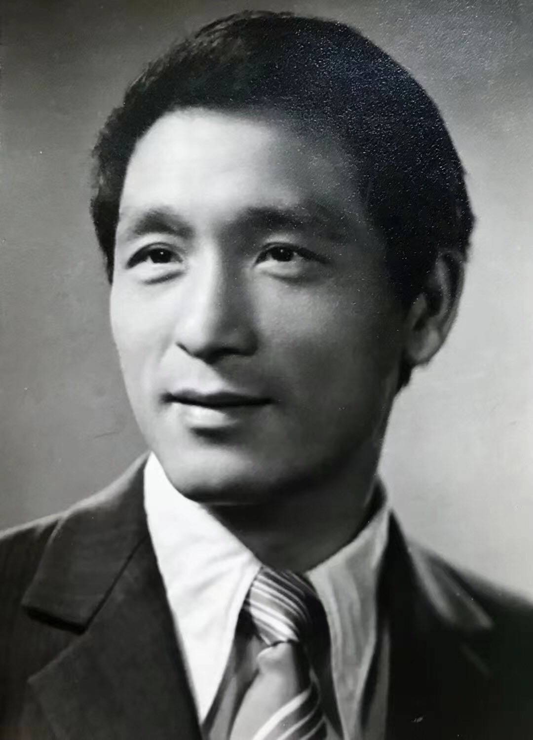 原上海电影制片厂厂长朱永德去世,曾掌镜《牧马人》《高山下的花环》