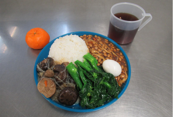 年三十晚素食餐.图自香港"橙新闻"