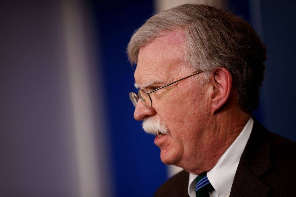 诬指同事 作乱 白宫 这事儿纳瓦罗真干得出来