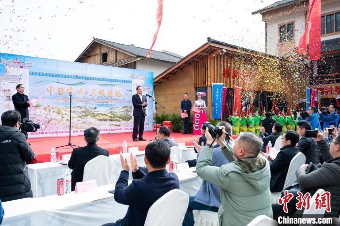 3月6日"中国李乡·三峡花海"第三届长江三峡(巫山)李花节在巫山县