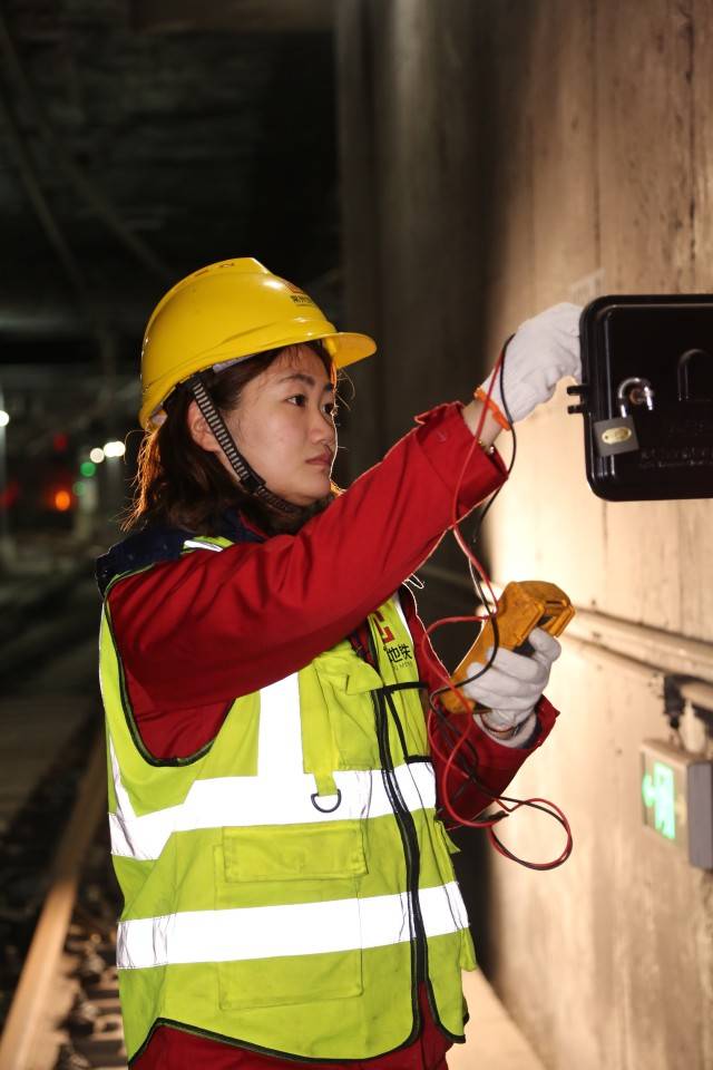 地铁信号维护员,究竟是做什么的呢?