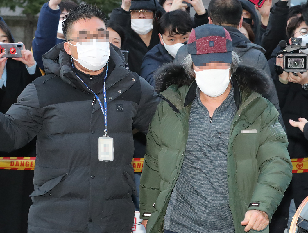 虽然将近3个月没见到赵斗淳,但附近居民仍生活在恐惧中.