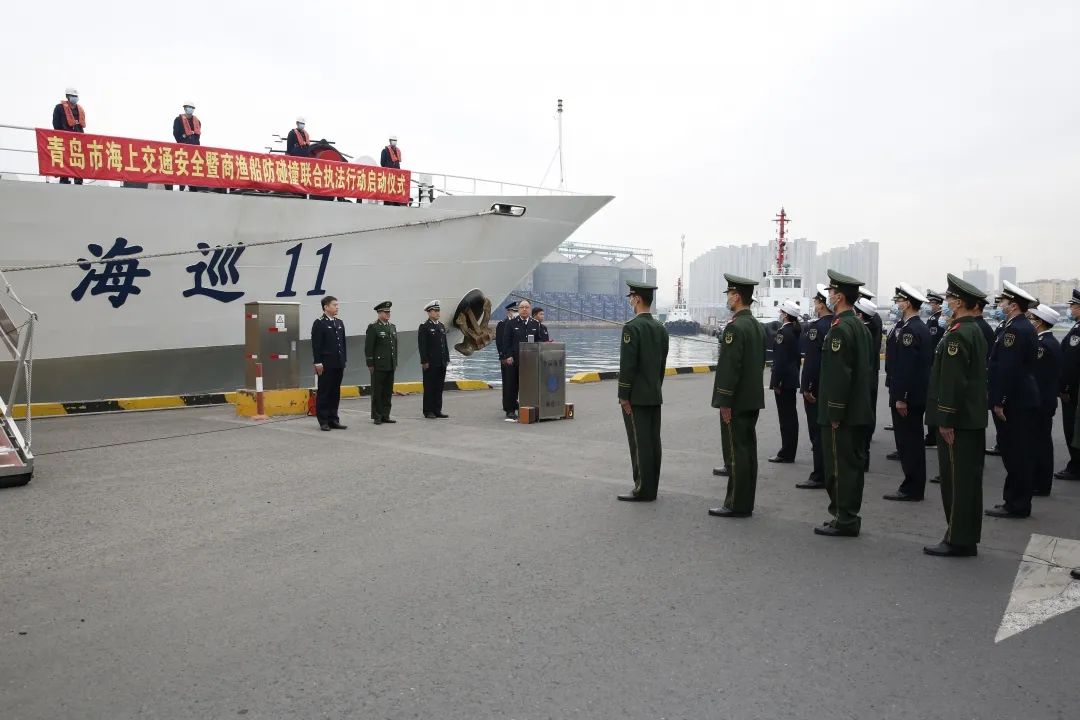 严厉打击商渔船违法违规行为,近日,山东青岛海警局联合青岛海事局