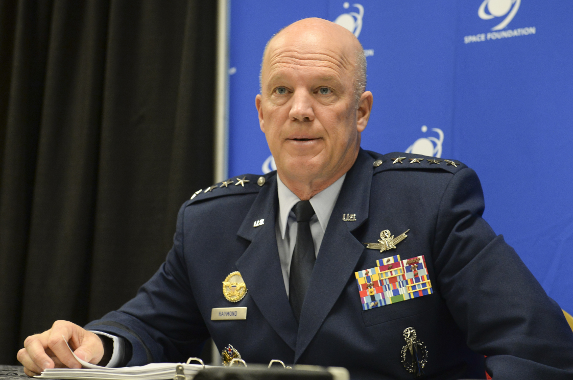 美国太空军司令又来了:俄中已研发出能干扰或摧毁美国卫星的武器,所以