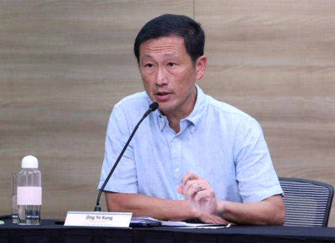 新加坡卫生部部长:变异新冠病毒对儿童影响大