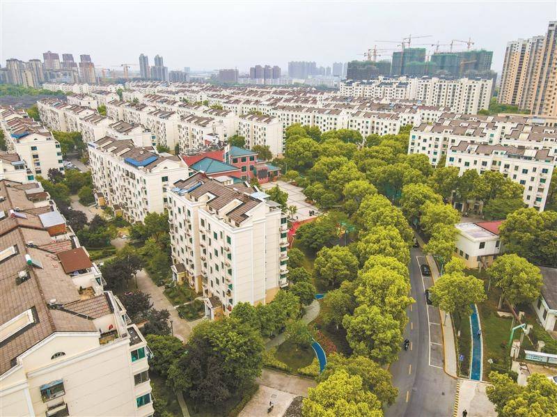 改造后的无锡市春潮花园二区.(宗晓东 摄)