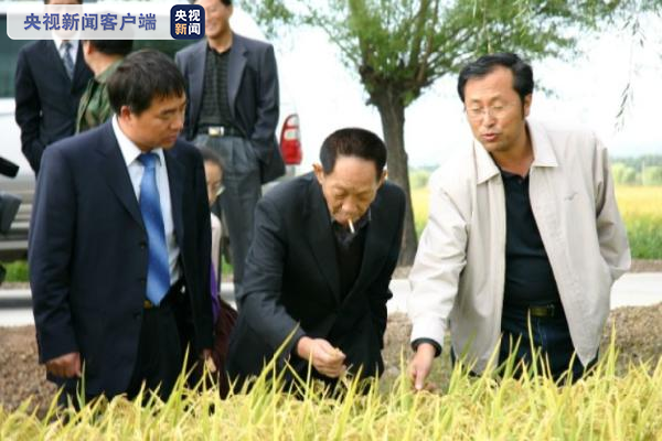 袁隆平院士:向北大荒精神学习