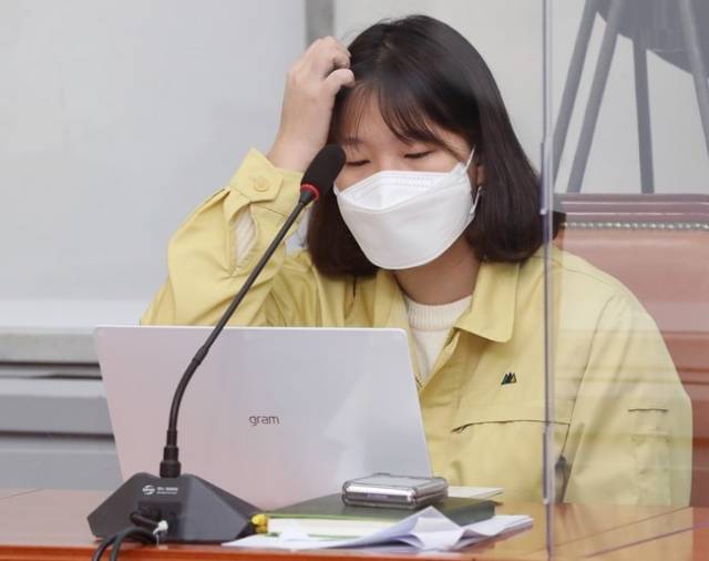 青瓦台发言人表示,期待朴成玟作为青年秘书,站在青年