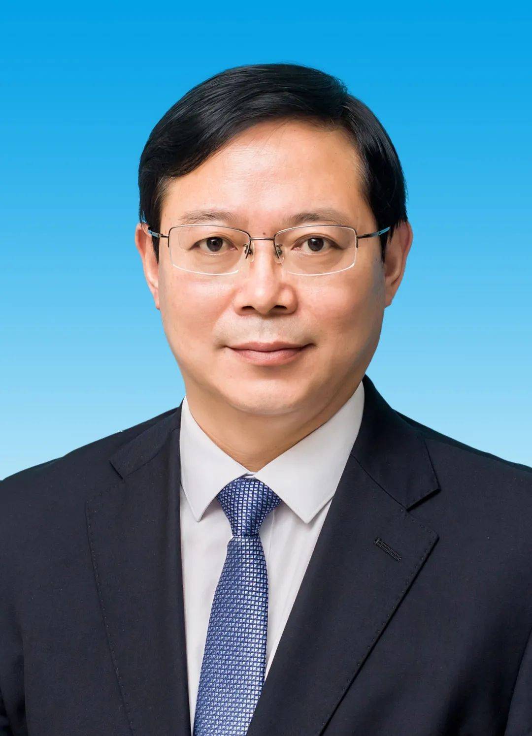 赵文锋当选张家口市市长 郭英当选张家口市人大常委会主任 新一届市