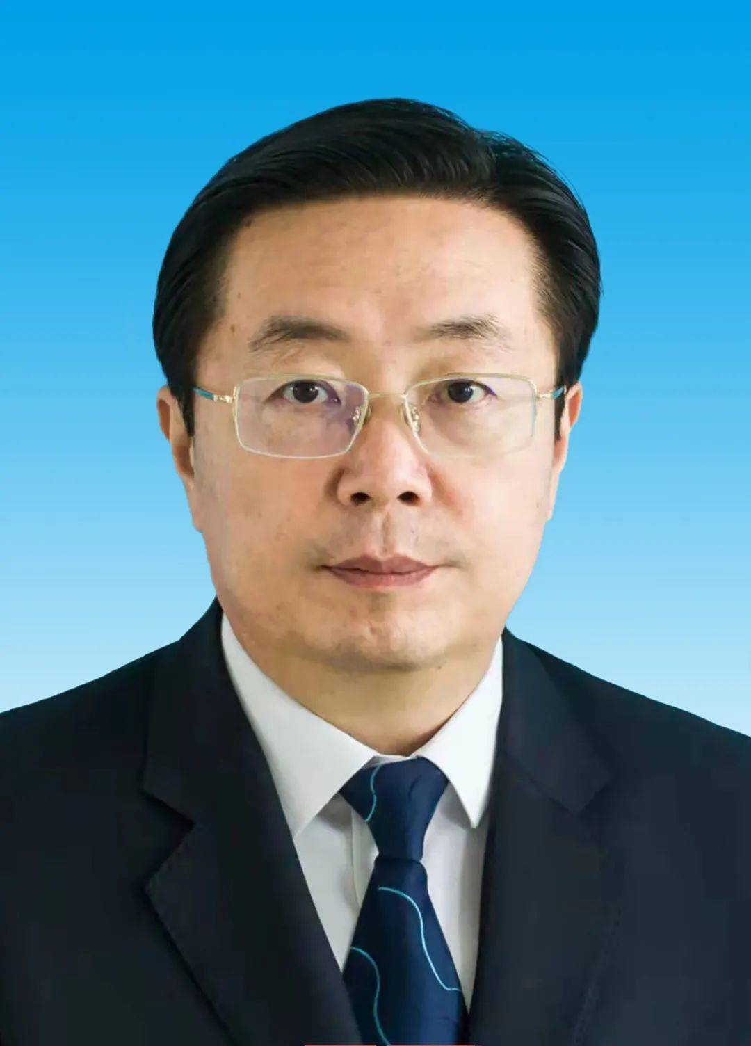 赵文锋当选张家口市市长 郭英当选张家口市人大常委会主任 新一届市