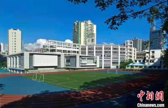 深圳耀华实验学校对外发布,该校14岁初中生程大拙进入清华大学丘成桐