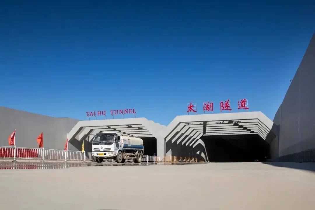 太湖隧道离建成通车又近一步