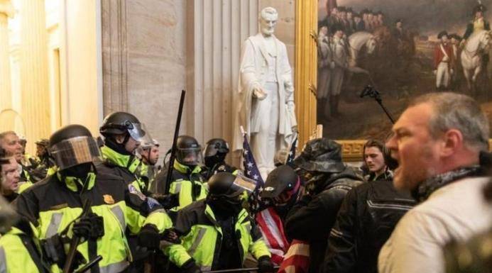 美国国会警方提请对国会山骚乱事件中六起警察违纪事件相关人员进行