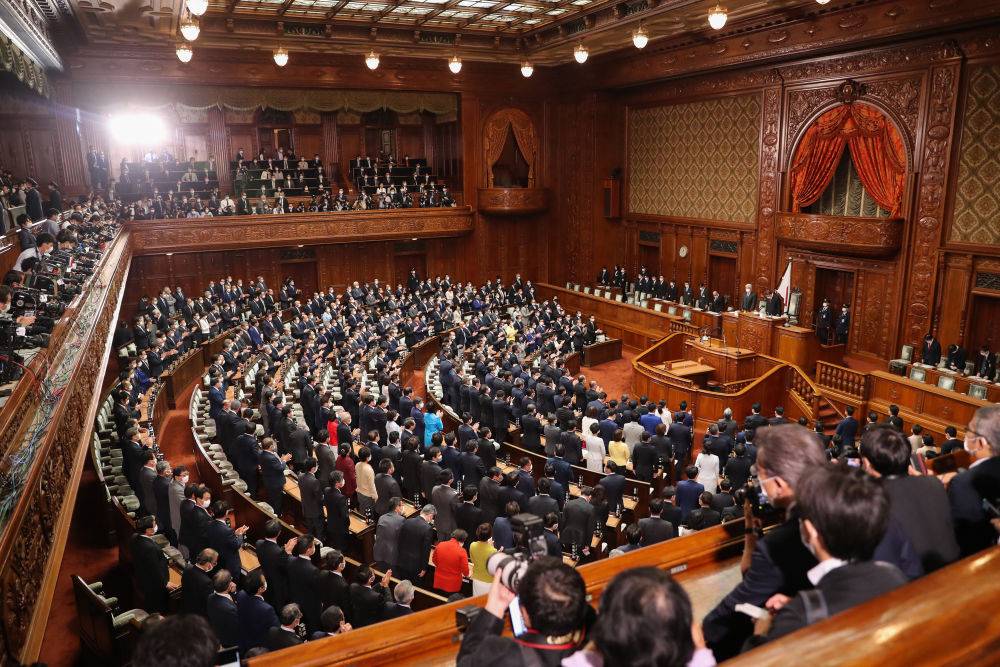 日本众议院选战打响 自民党遭盟友公开质疑