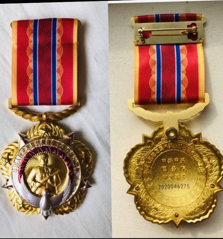 上海老人遗失"抗美援朝70周年"纪念章,家人急切寻找