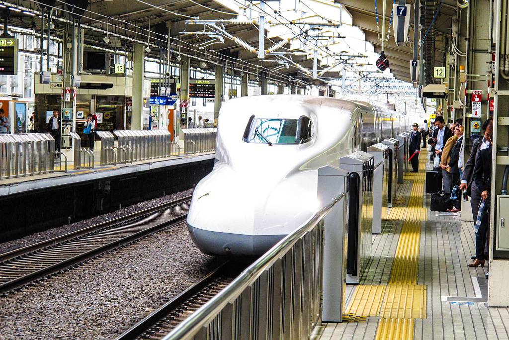 日本男子在新干线车内用手机殴打陌生人 列车紧急停车