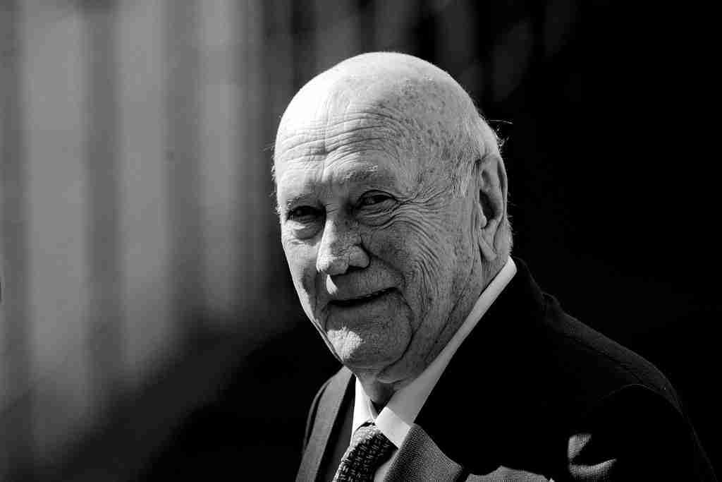 南非前总统德克勒克因病去世,曾宣布无条件释放曼德拉