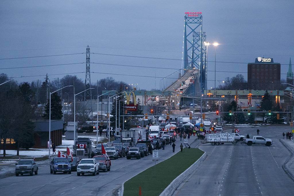 加拿大卡车司机封堵美加边境致贸易受挫美国要求加政府出手