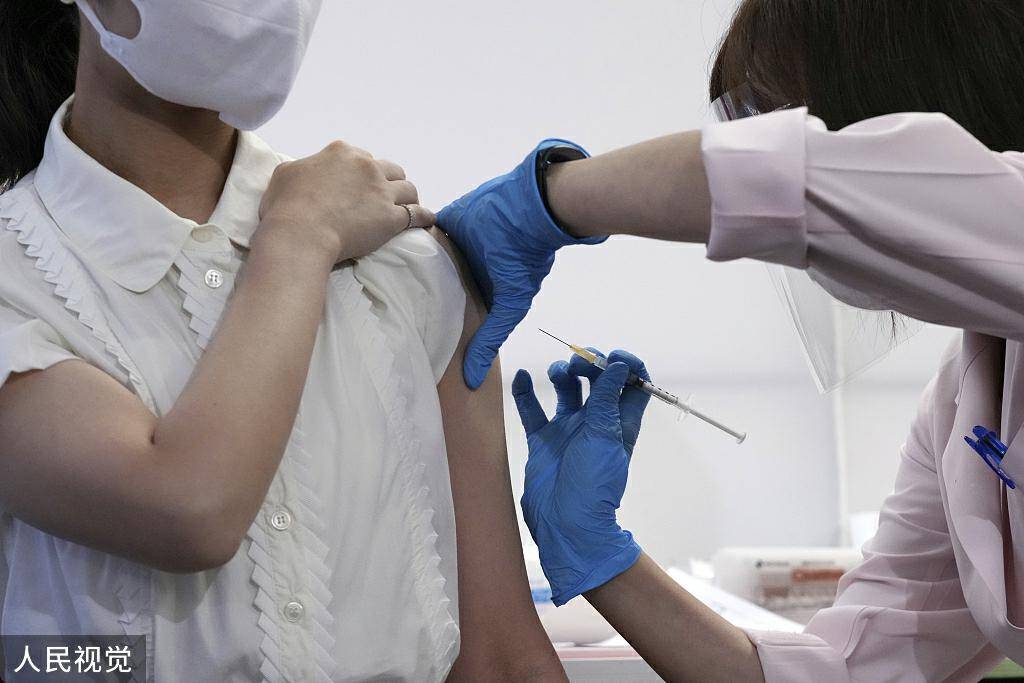 日本新冠疫苗接种再现乌龙为三名青少年注射规定外疫苗