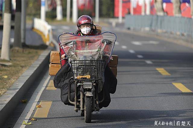 武汉各快递企业即日起逐步全面恢复寄递服务