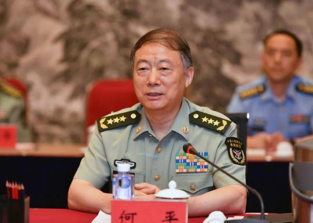 "八一"建军节,江苏省委书记,省长共同出席了一场特殊的座谈会