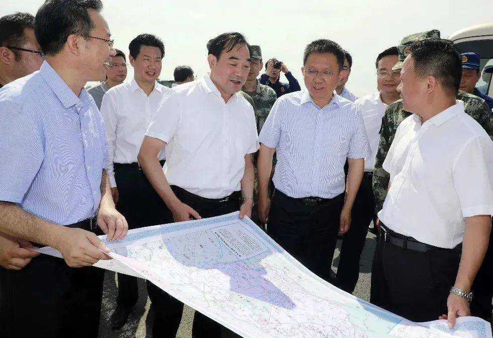 面对1960年以来最大洪水,他们携手筑起"稳稳的"安全