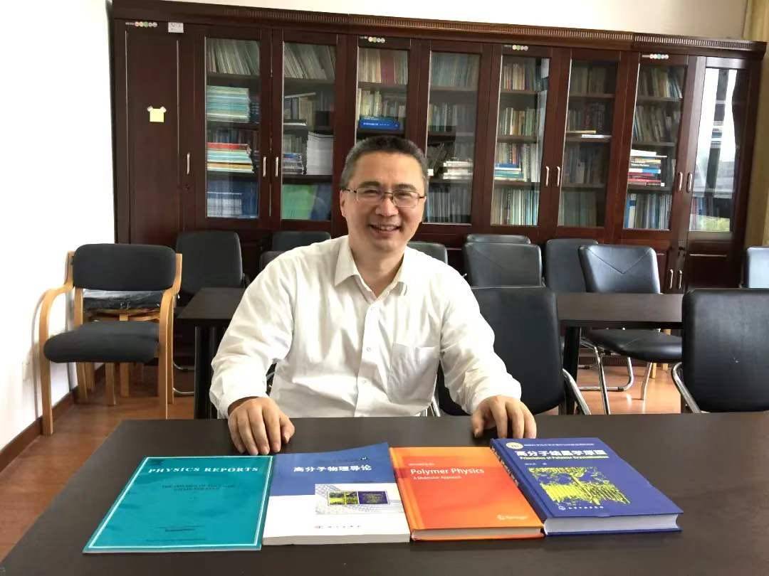 【上书房行走】 走进胡文兵教授的书房