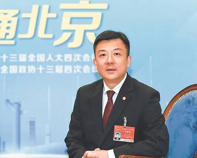 两会茶座| 全国人大代表,无锡市市长杜小刚: 当排头做示范,绘就现代化