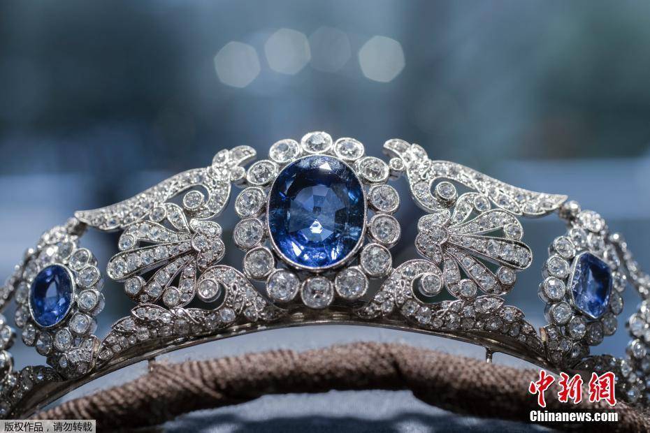 佳士得将拍卖拿破仑养女的蓝宝石"三件套"