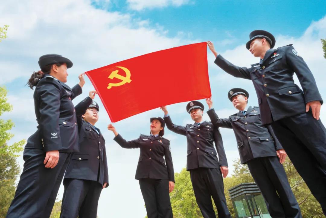 上篇"警营党旗红—庆祝建党100周年优秀摄影图片展在宁举办