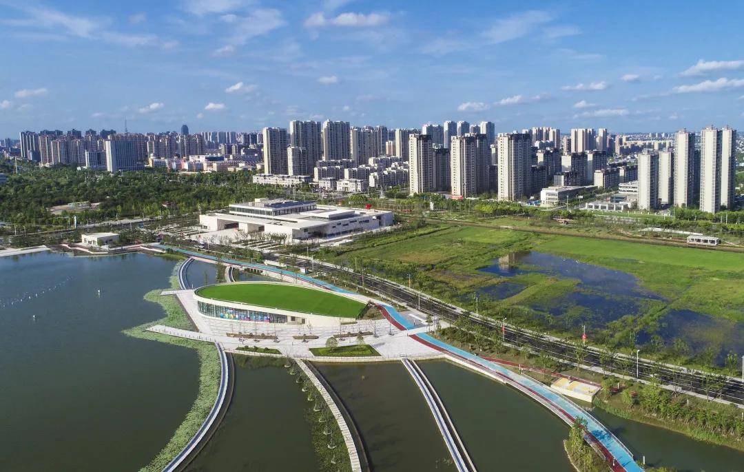 政声| 海门区委书记郭晓敏:用"拼"的一笔一划突破"长江经济分水岭"