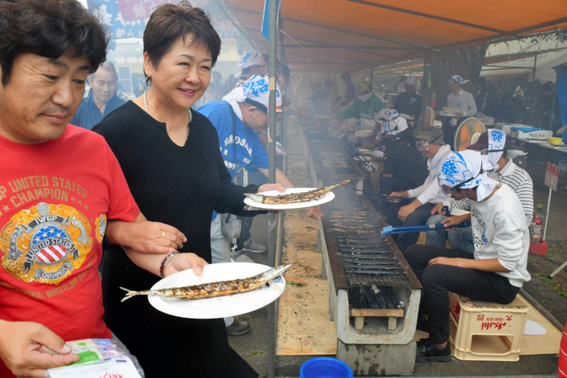日本山形縣舉辦 秋刀魚節 眾多食客排長隊品嚐 乐动平台 乐动体育ai 乐动体育logo