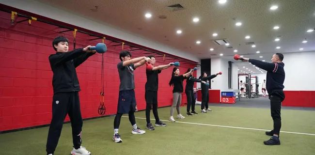 
                        4:3图片