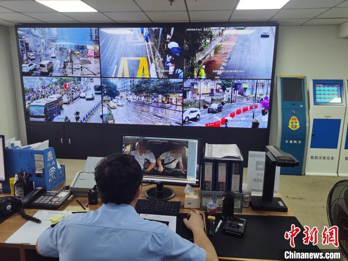 
                        4:3图片