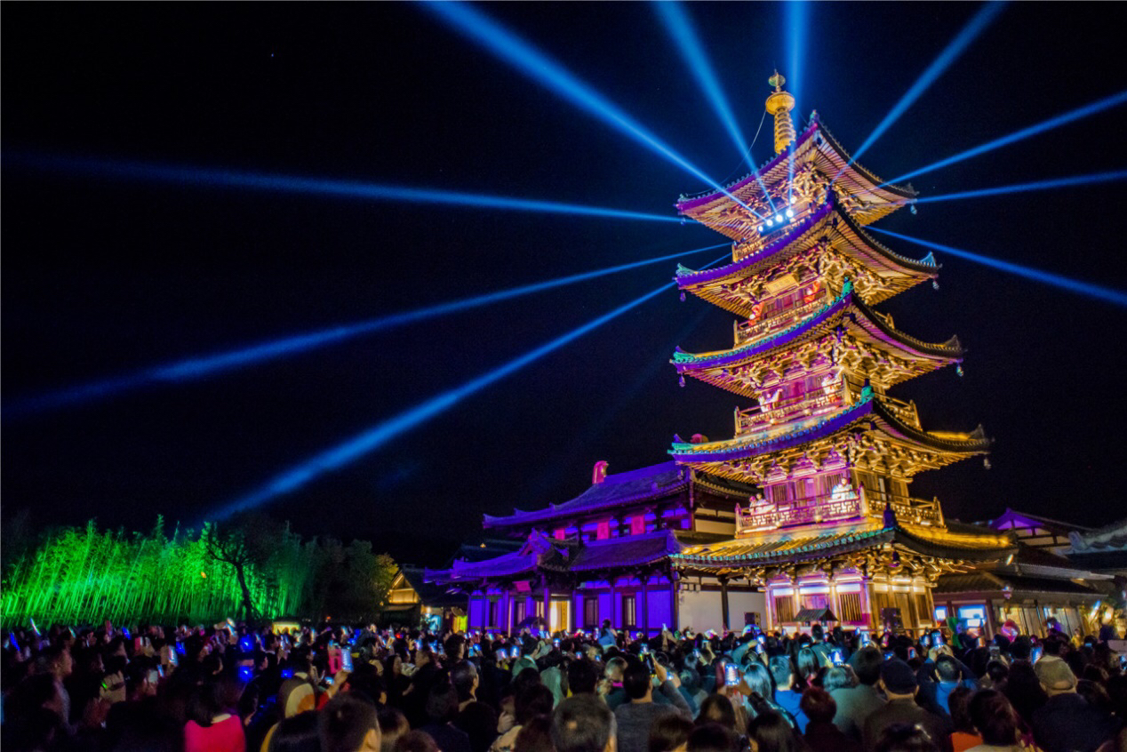 遇见无锡拈花湾的夜江苏省文旅自媒体联盟采风团带你领略唐风宋韵