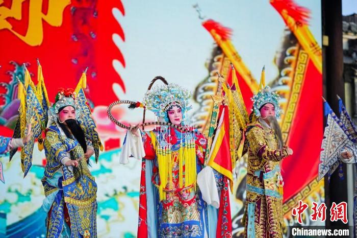
                        4:3图片