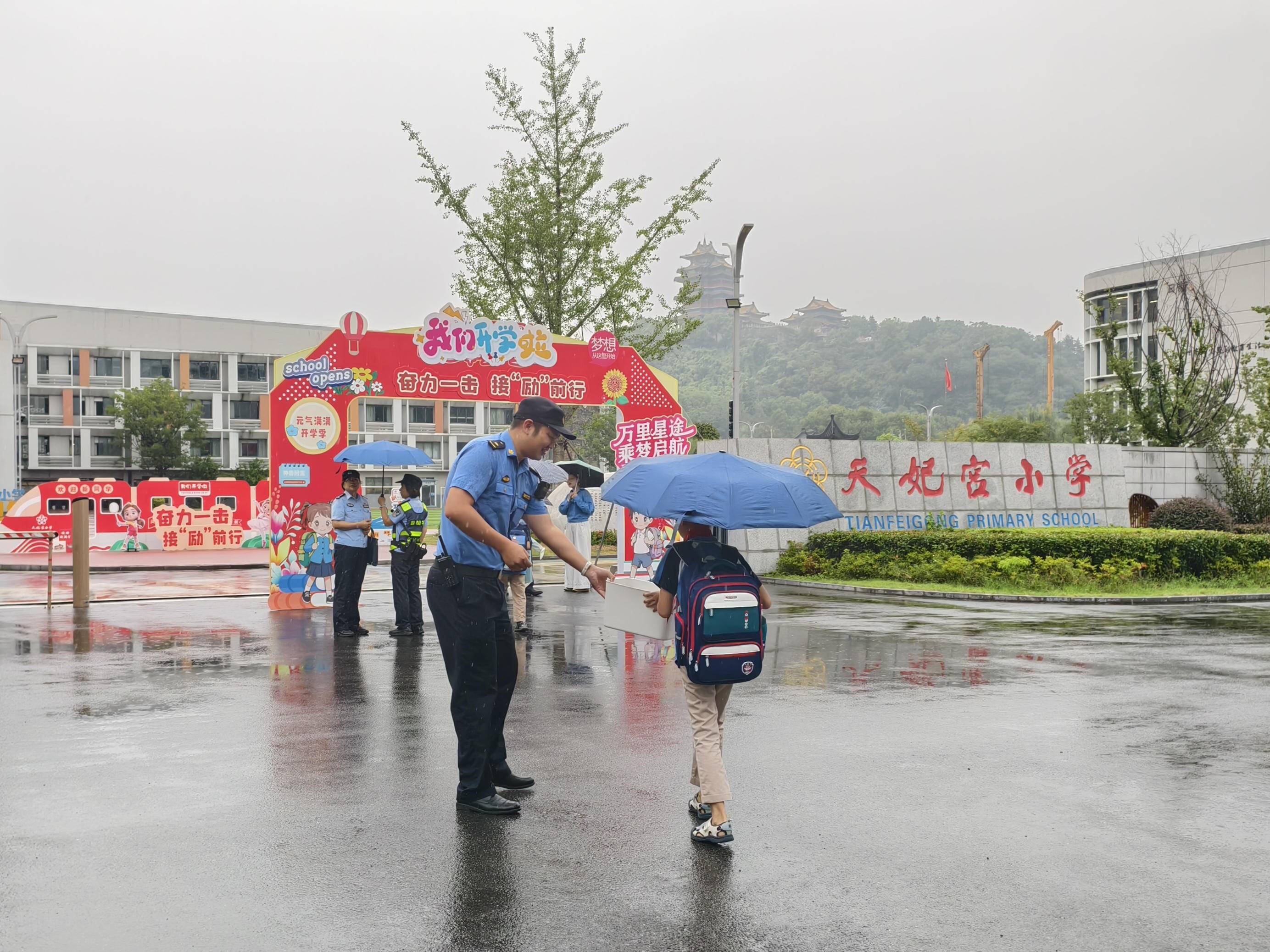 
                        4:3图片