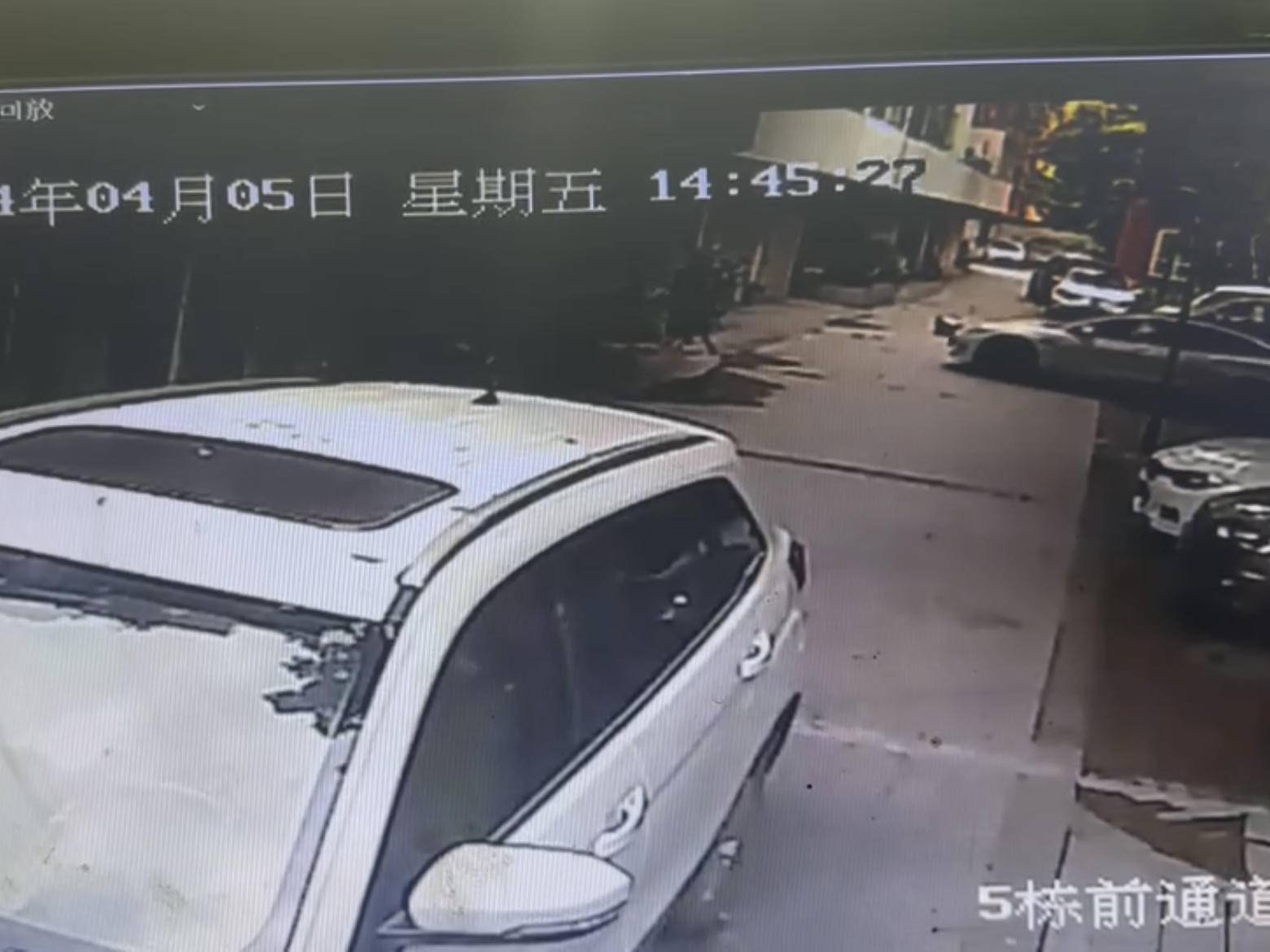 
                        4:3图片