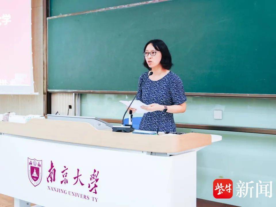 
                        4:3图片