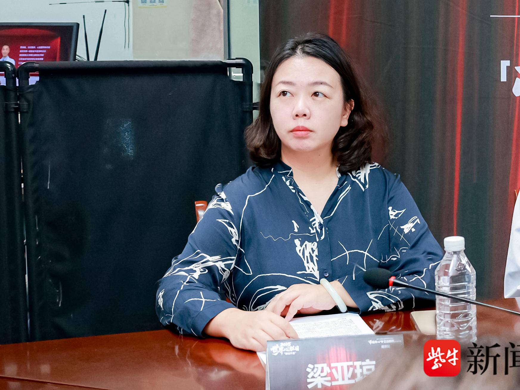 
                        4:3图片