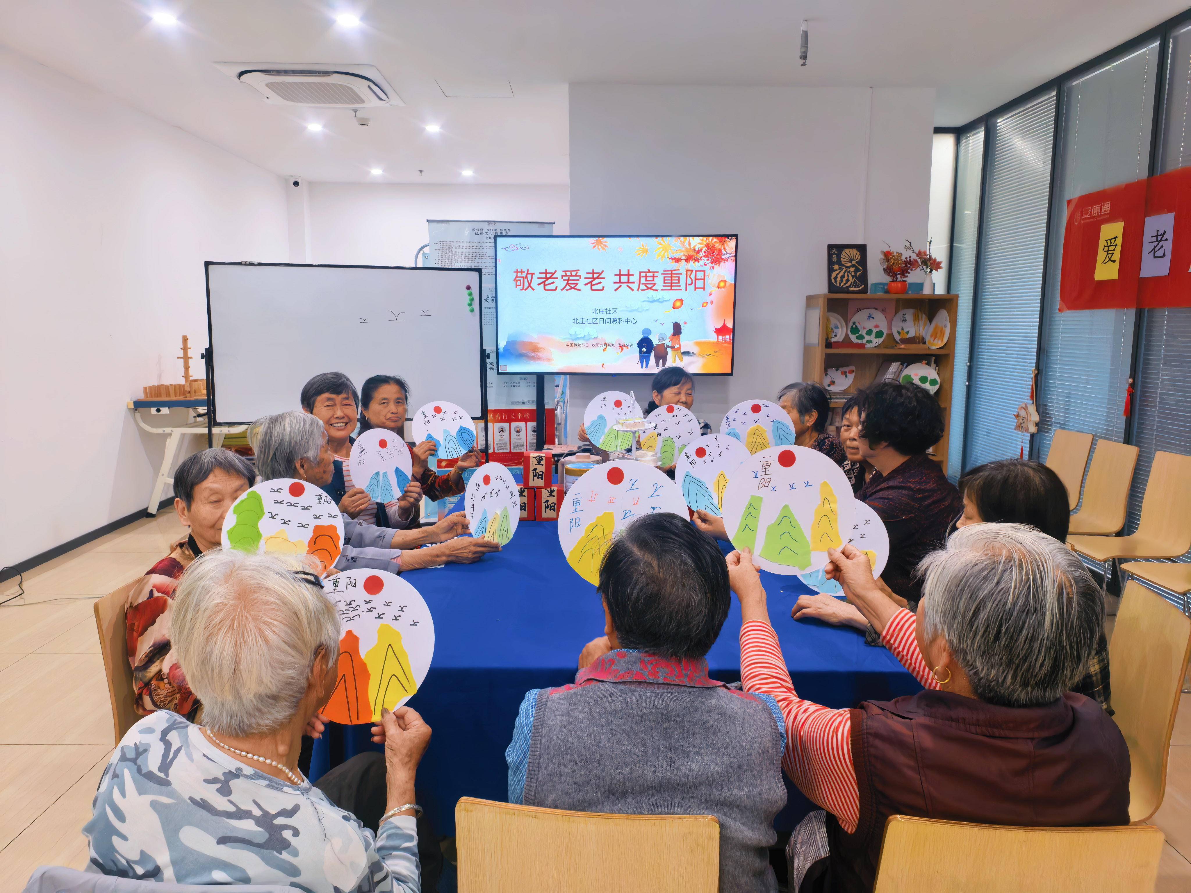 
                        4:3图片