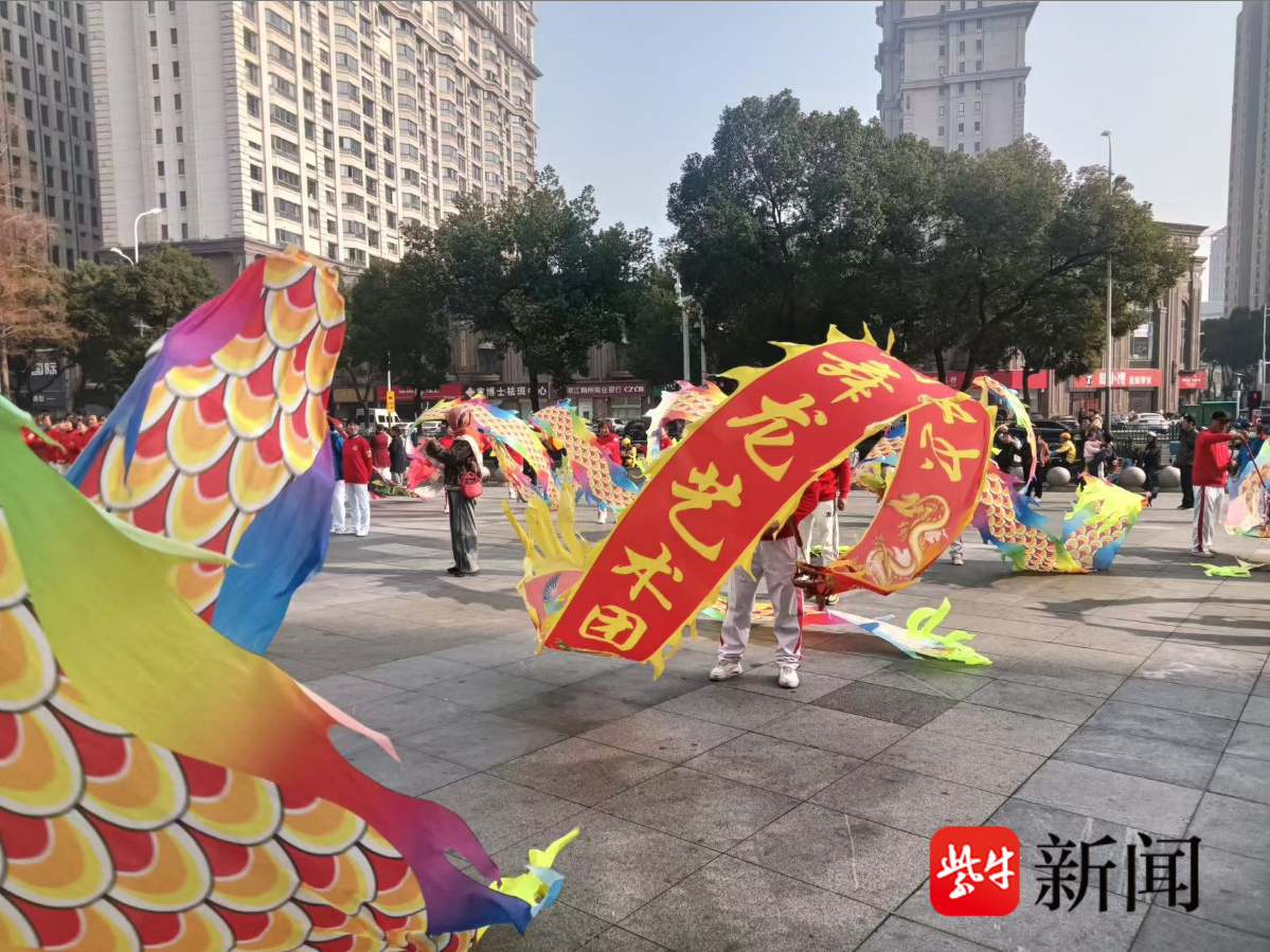 
                        4:3图片