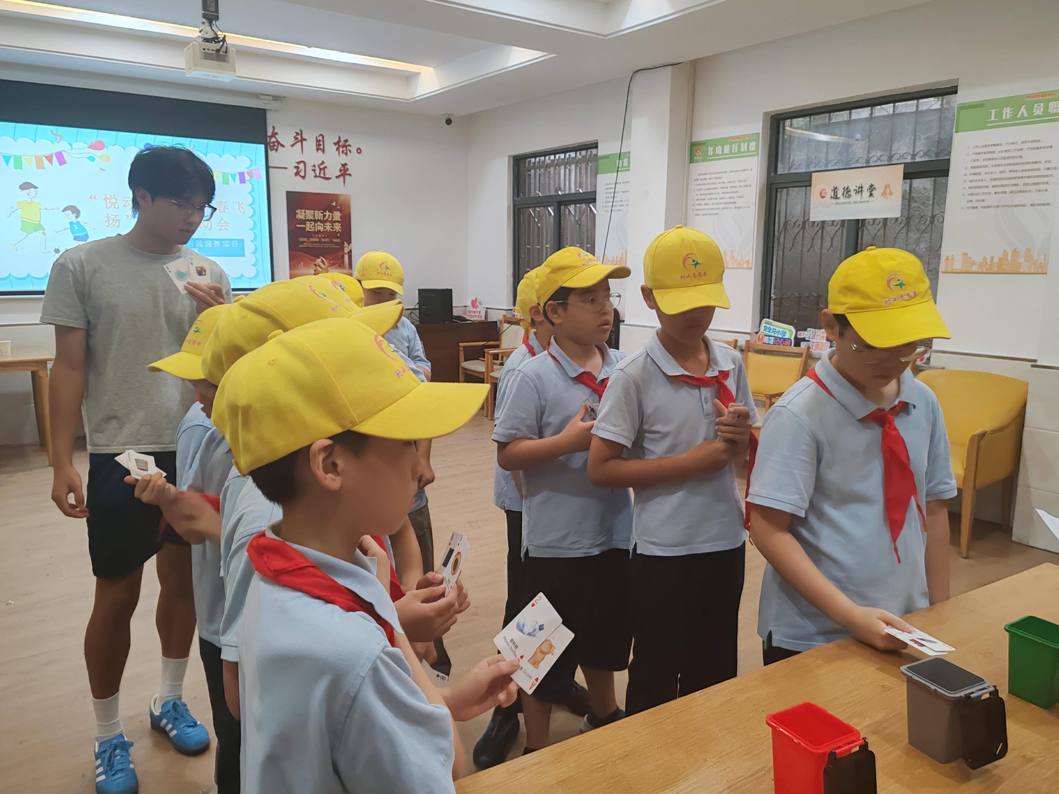 
                        4:3图片