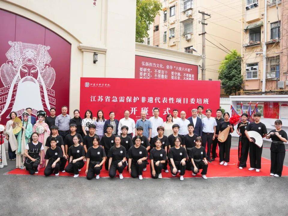 
                        4:3图片