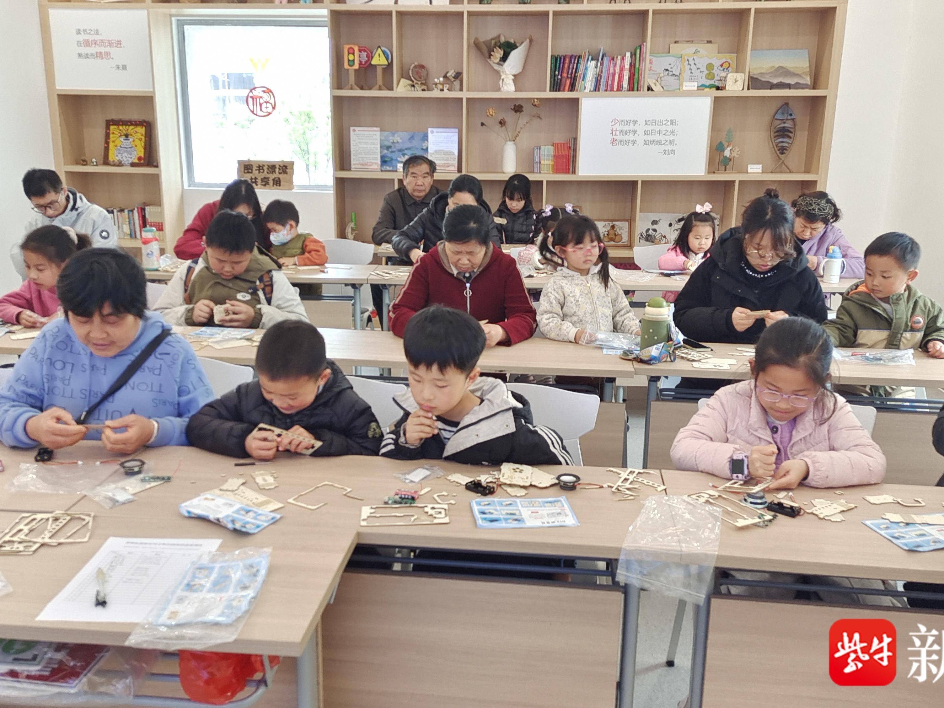 
                        4:3图片