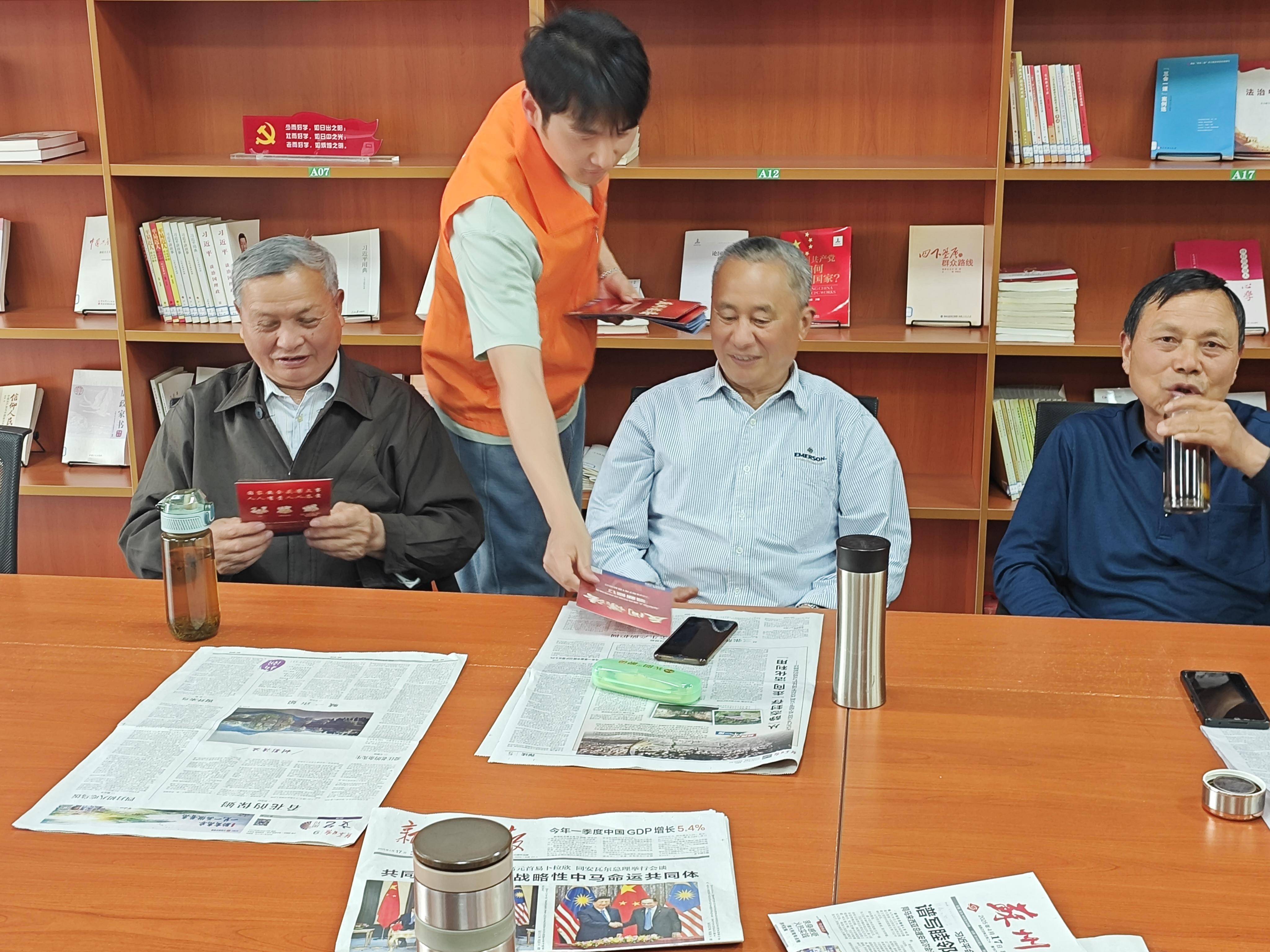 
                        4:3图片