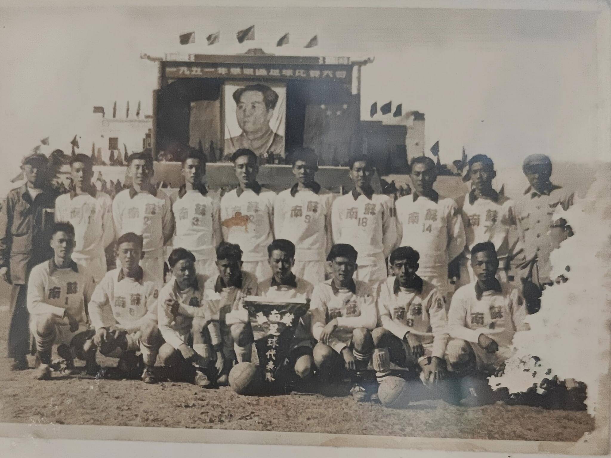 
                        4:3图片