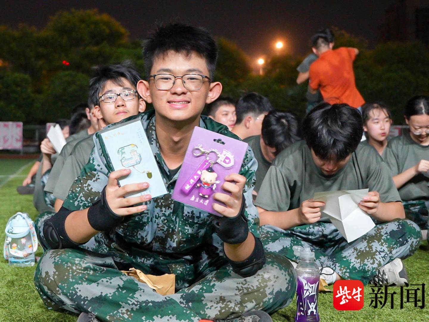 
                        4:3图片