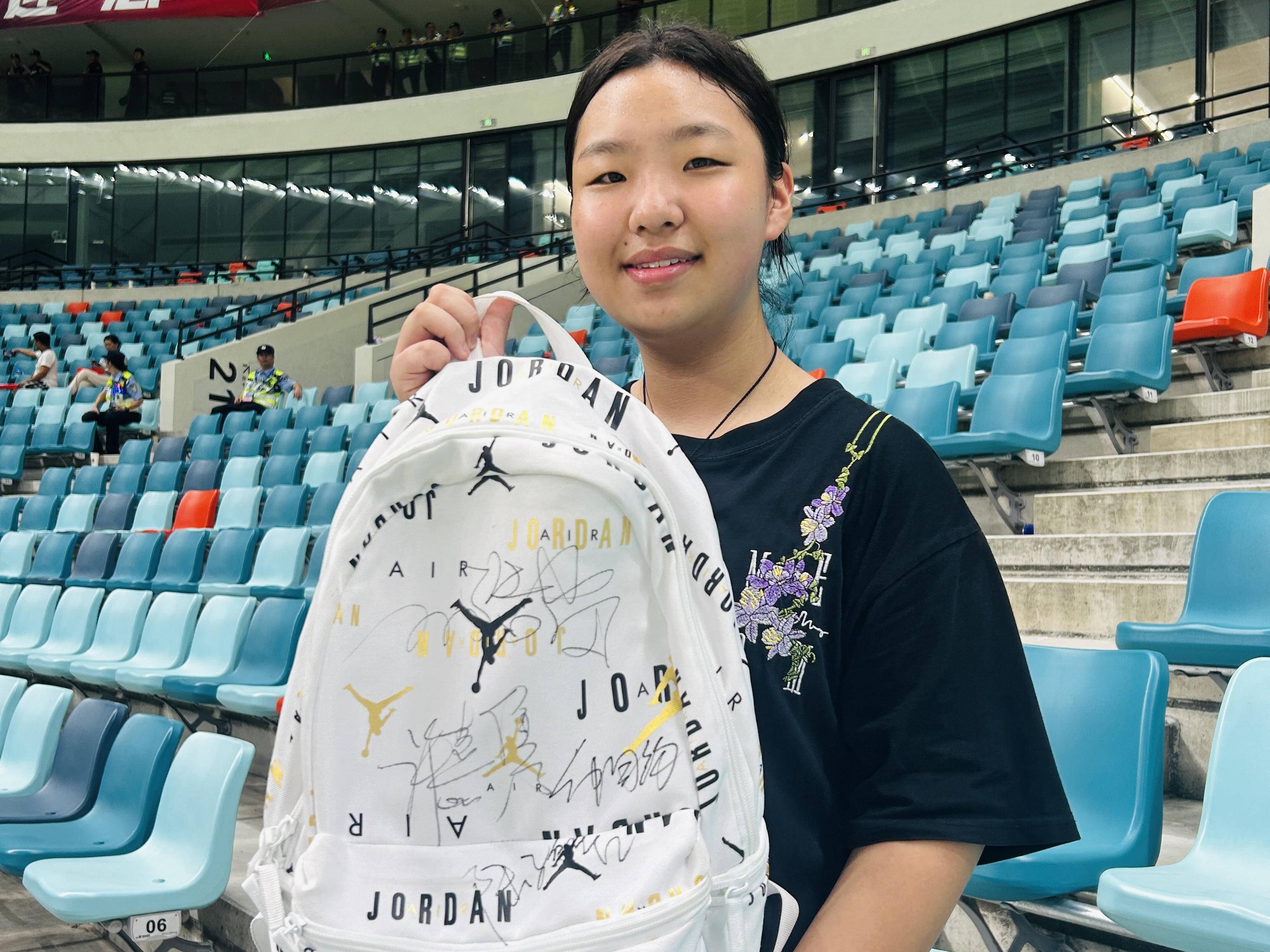 
                        4:3图片
