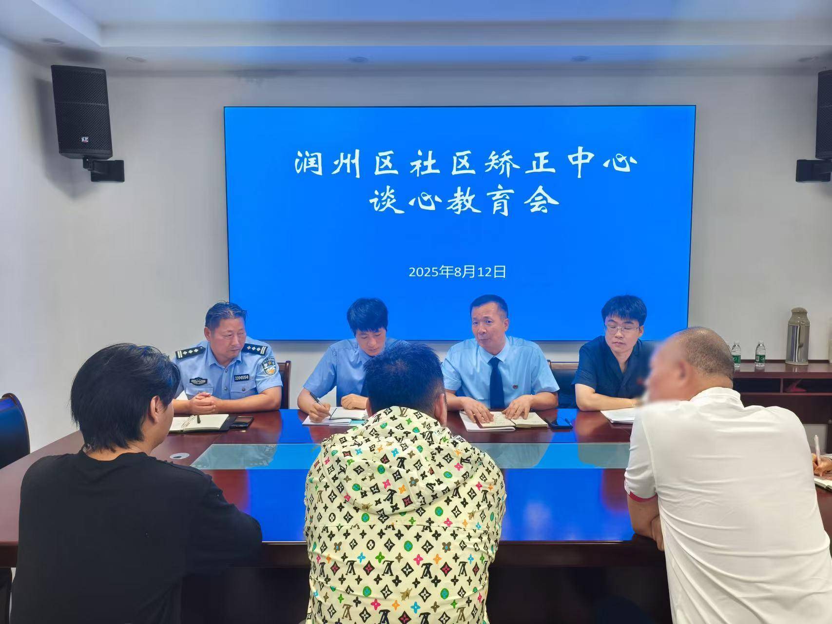
                        4:3图片